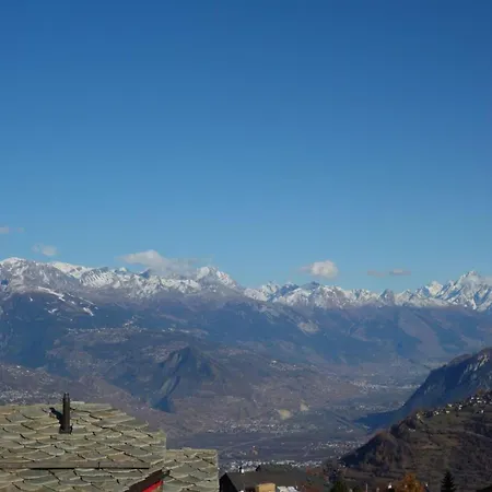 Апартаменты Charming With Valley-view *