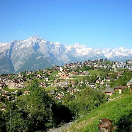 Charming With Valley-view * Нанда